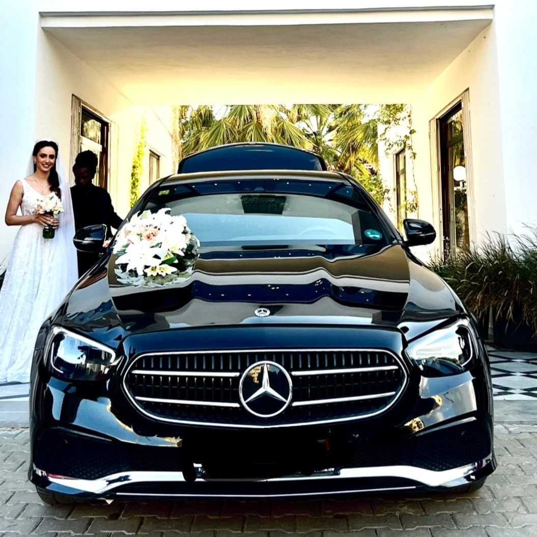 Mercedes Classe S avant calandre chrome détails - Location voiture luxe mariage Tunis